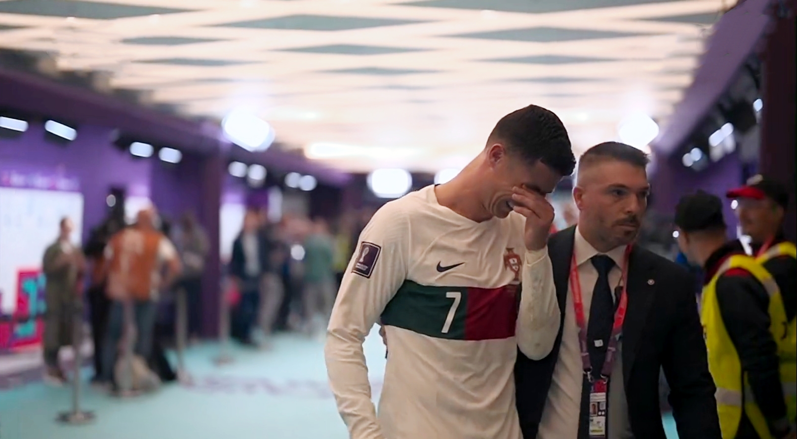 葡萄牙止步八强c罗没首发解析,葡萄牙淘汰了为什么还能进世界杯