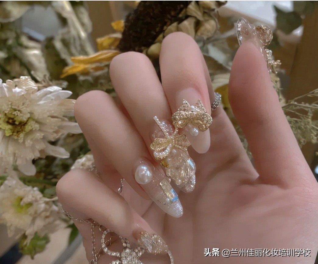兰州专业的美甲培训学校怎么选,兰州美甲培训哪家学校好点