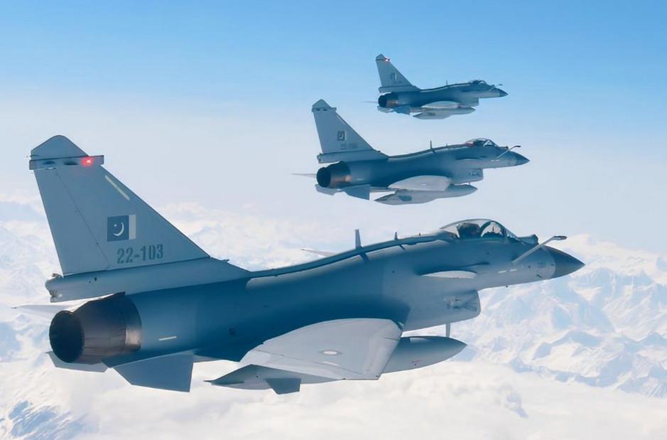 明明互为死敌，印巴却做出相同选择，巴铁买歼10或并非用于空战？