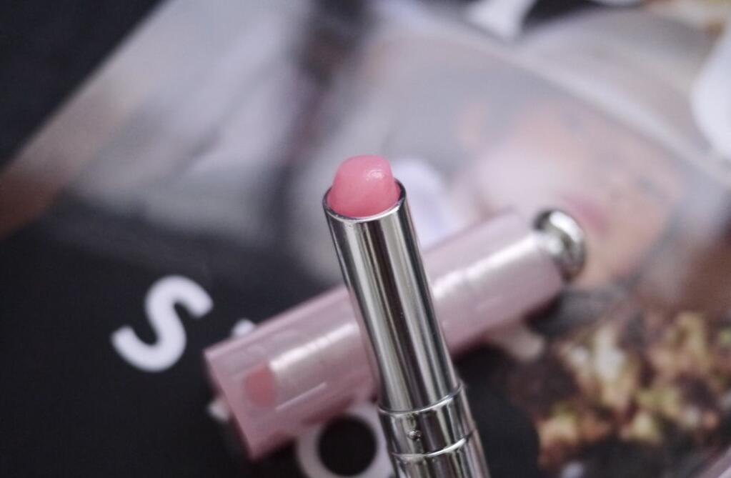 唇色浅dior变色唇膏推荐,随着嘴巴温度变色的口红