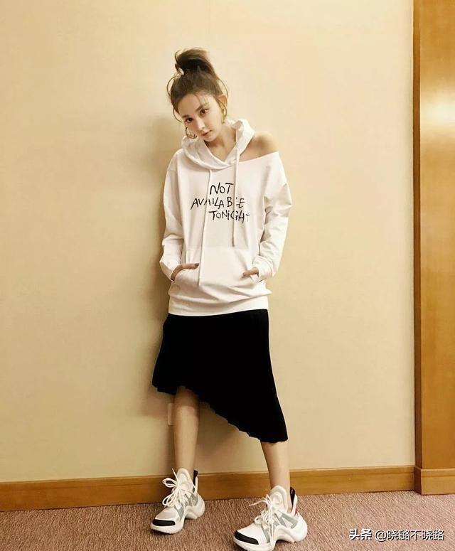 夏天小个子穿什么鞋显高又有气质,矮个中年女性穿哪种鞋显高百搭