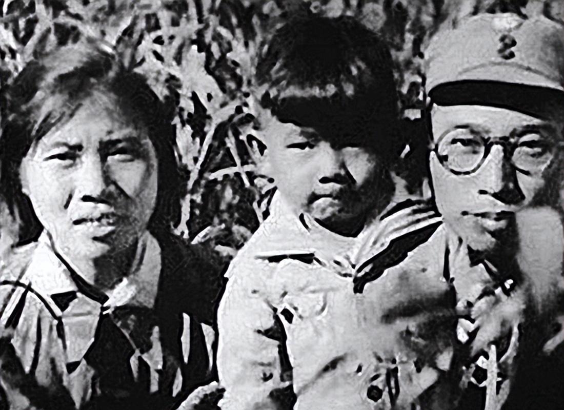 1969年，许光达骨灰安放问题引争议，毛主席批示：放到该放的地方