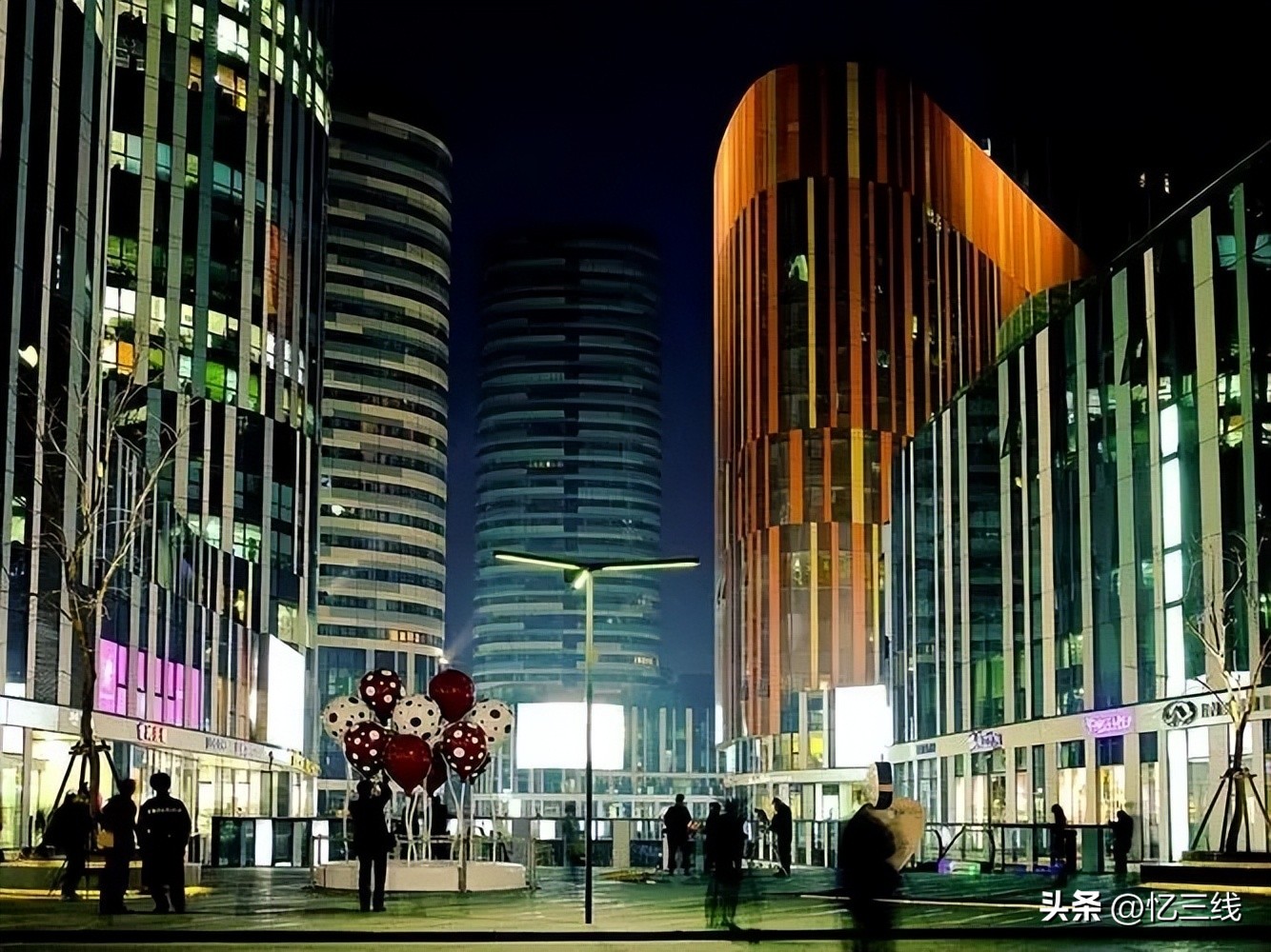 夜游北京前门大街,夜游前门什刹海大栅栏攻略