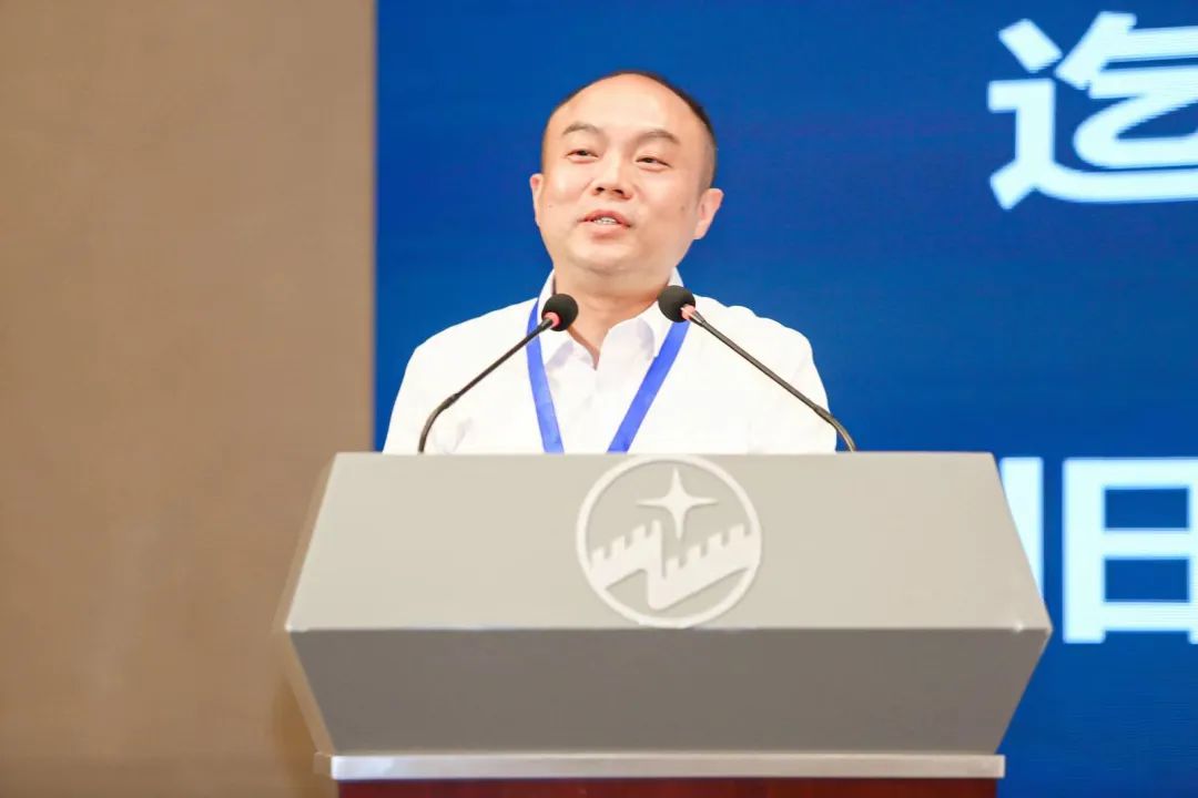 中国品牌发展高峰论坛方案,中国首届产业发展高峰论坛