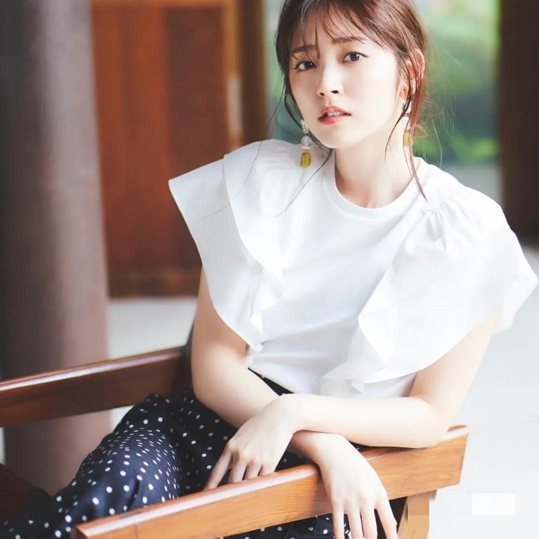 最潮的几款穿搭风格,适合上班族的秋季穿搭