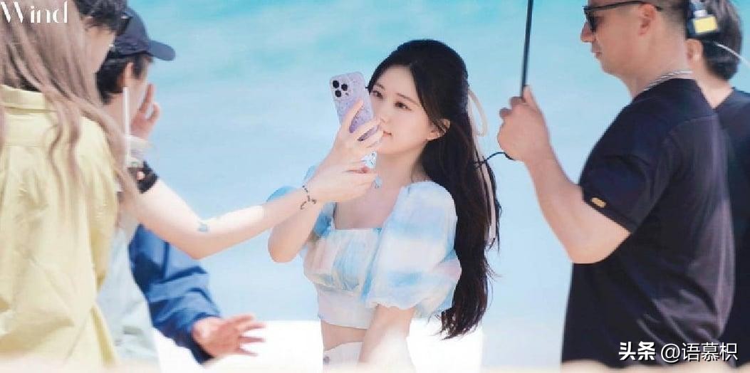 王鹤棣赵露思同框照片,王鹤棣与赵露思综艺节目