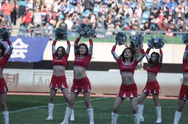 啦啦队舞在大型体育比赛中的作用及其影响因素分析