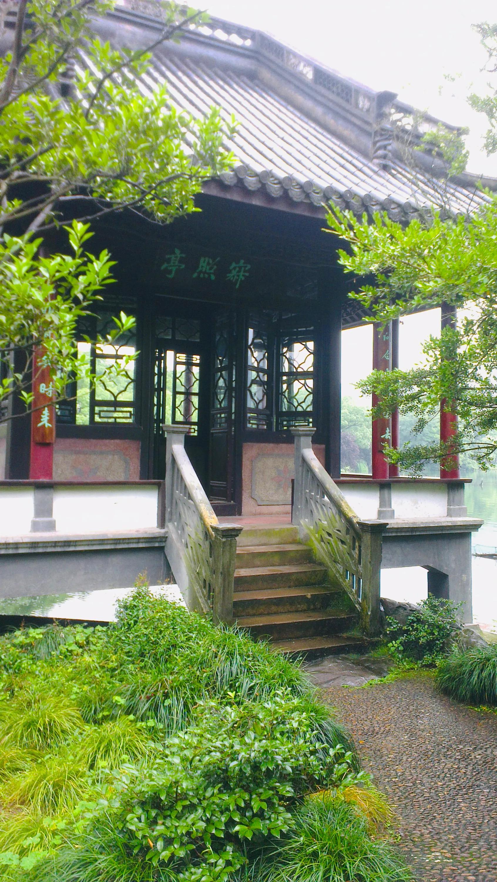 杭州西湖大雪纷飞,杭州西湖风景名胜区