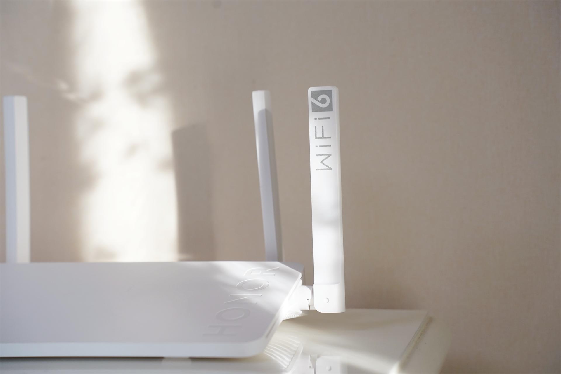 全屋覆盖信号更广，游戏稳定不卡顿，荣耀路由X4Pro评测