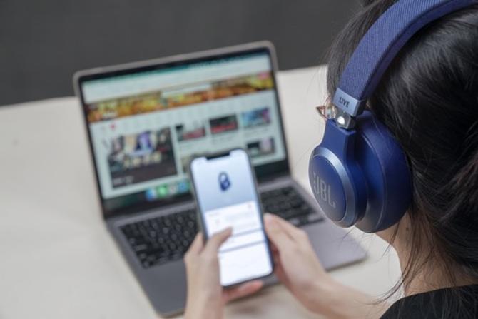 jbllive770nc降噪多少分贝,jbllive770耳机