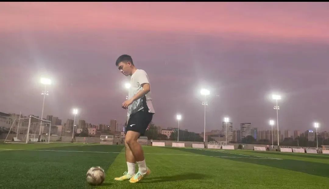 西安年轻人一年生活开支,西安年轻人月消费