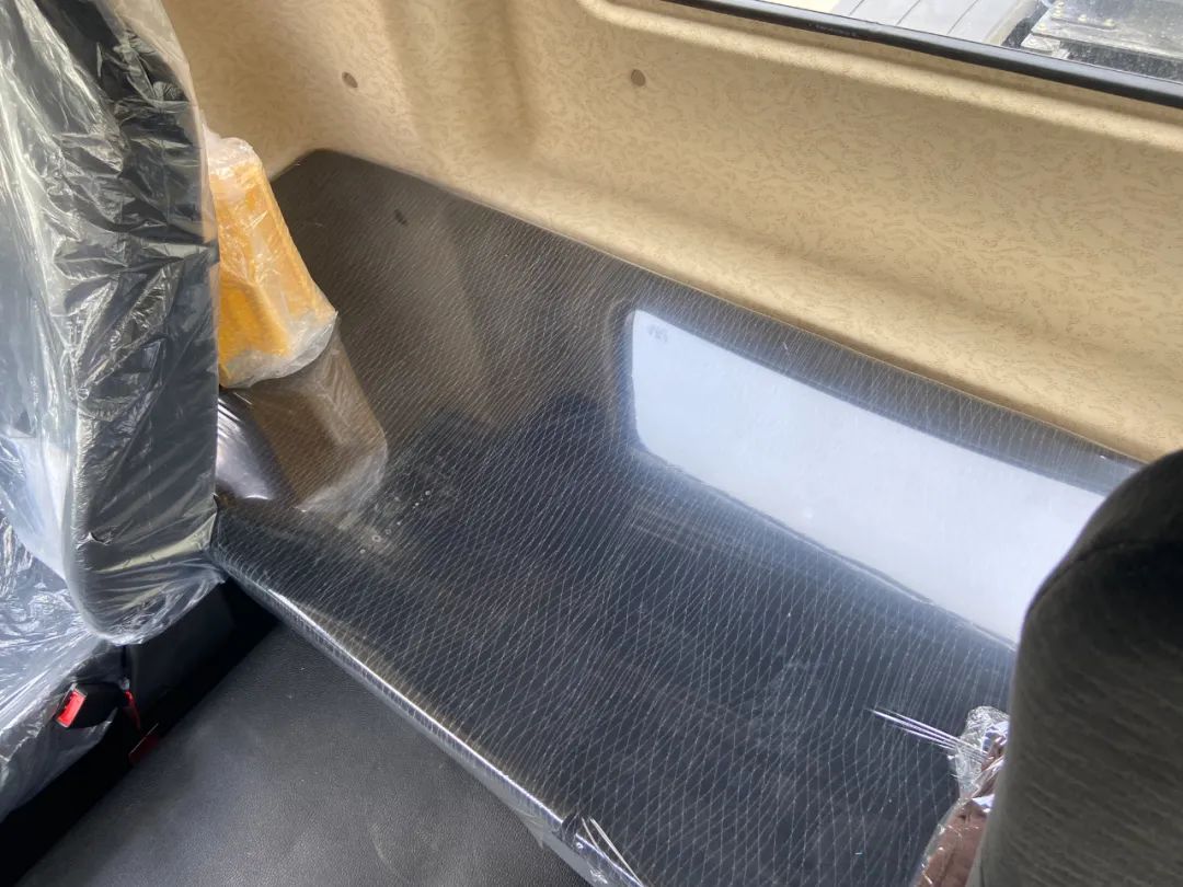 华菱汉马h7460马力牵引车多少钱,拉7吨挖机的自卸车