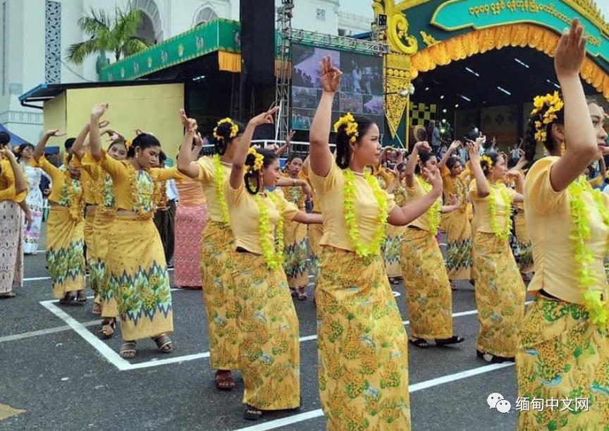 19年缅甸泼水节萨瓦迪卡狂欢视频,2018缅甸泼水节完整视频