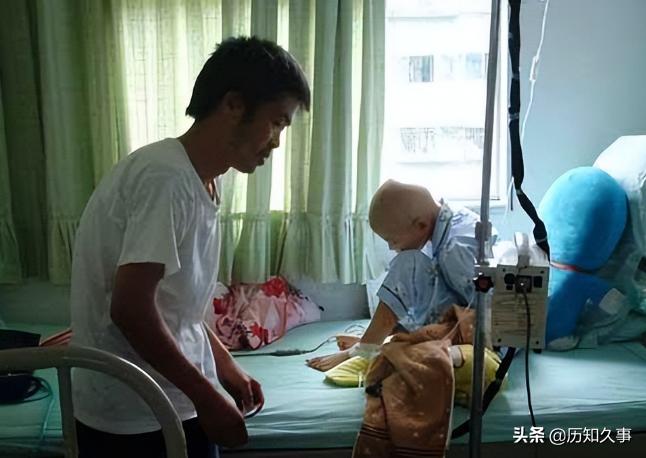 七岁女孩不幸得绝症后续,8岁白血病女孩为了养父写遗书