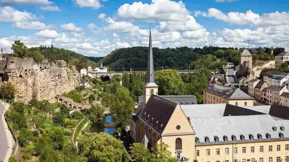 为什么那么多人喜欢去欧洲旅游,为什么那么多欧洲人喜欢去越南