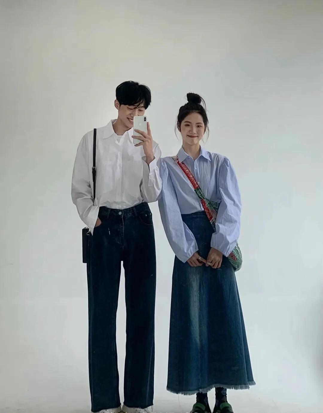 春天到了万物复苏又到恋爱的季节,春天适合的情侣装是啥