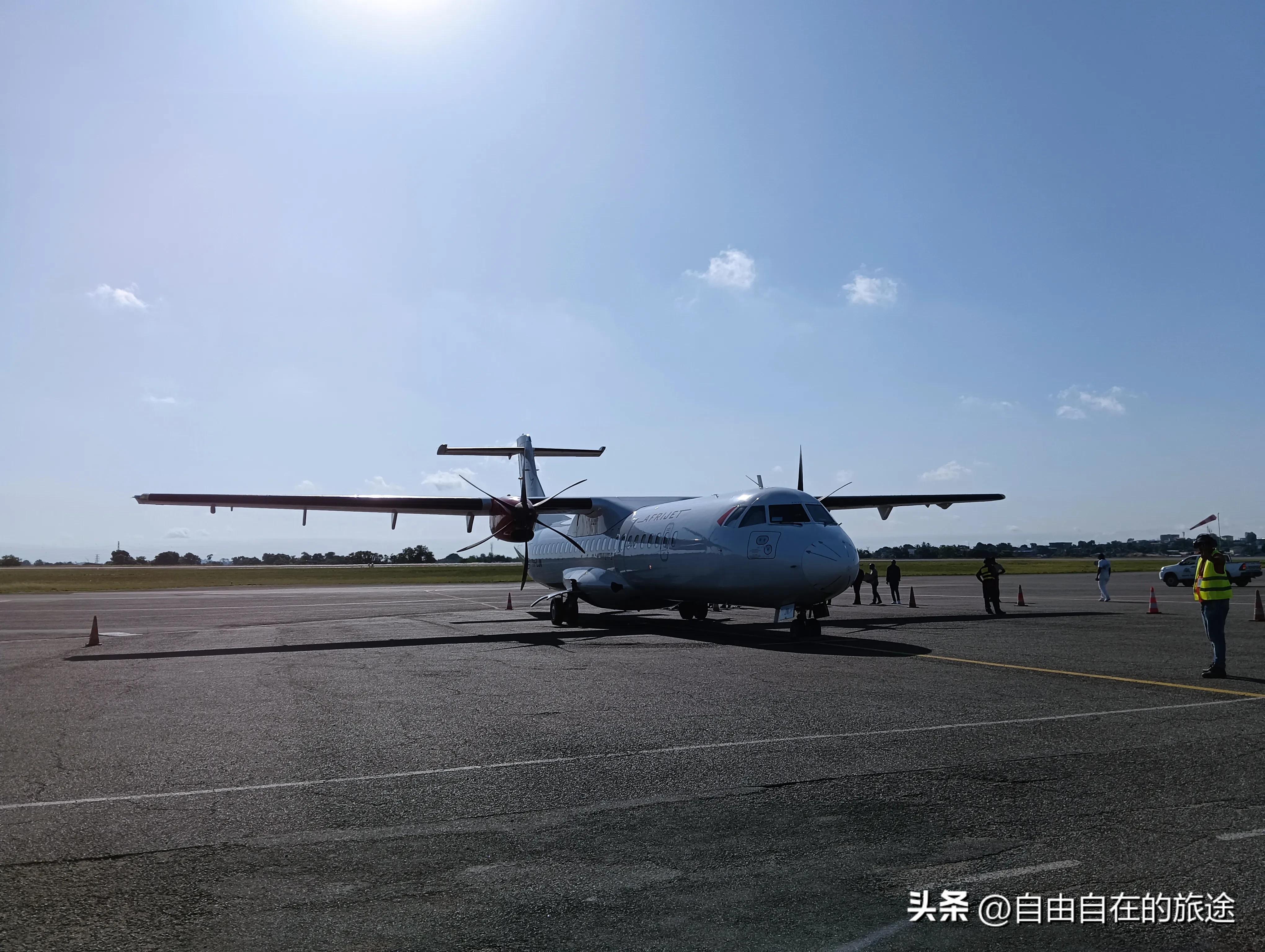 非洲的支线小飞机你敢乘坐吗？