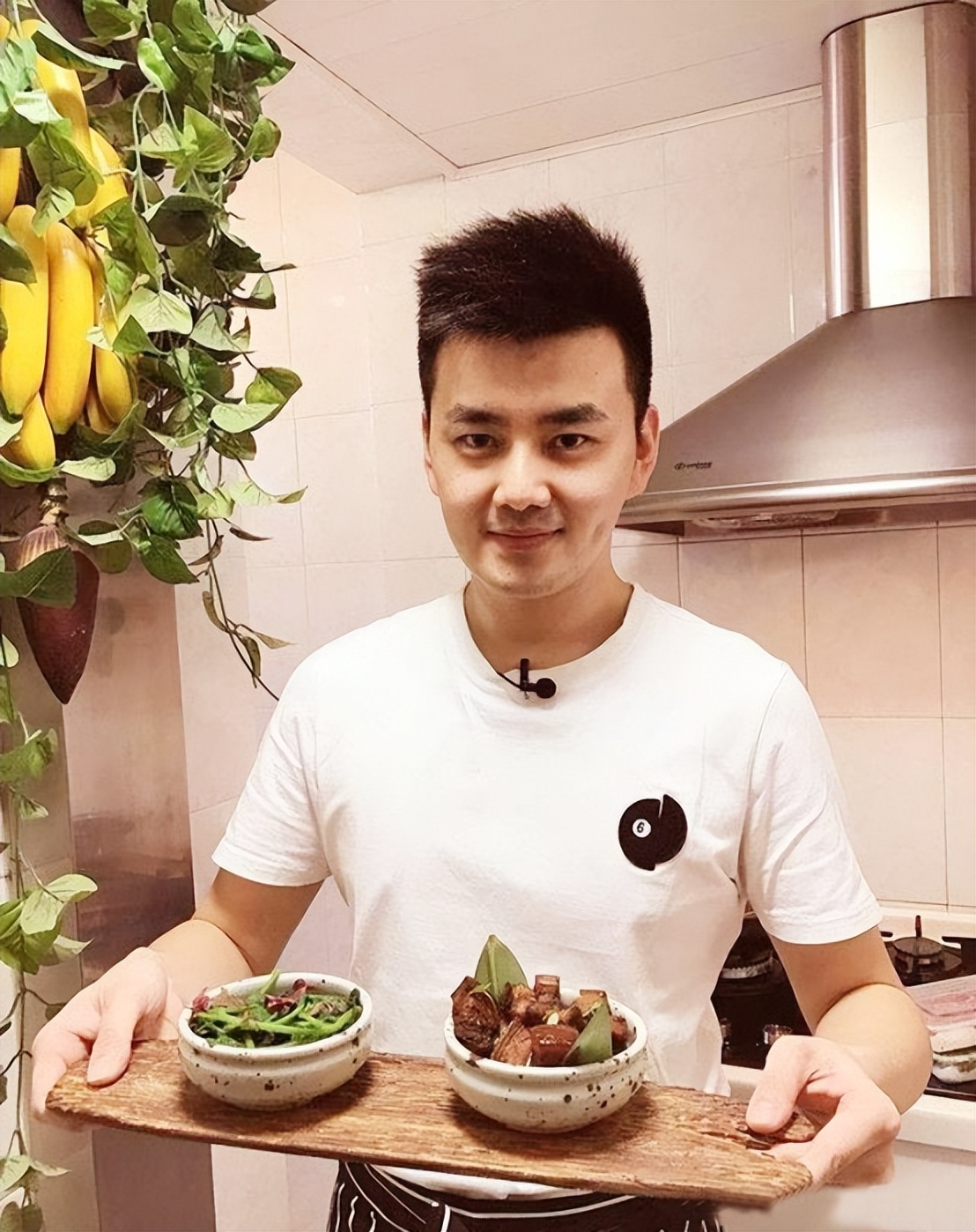 央视主持人严于信是哪里人,歌手严于信简介