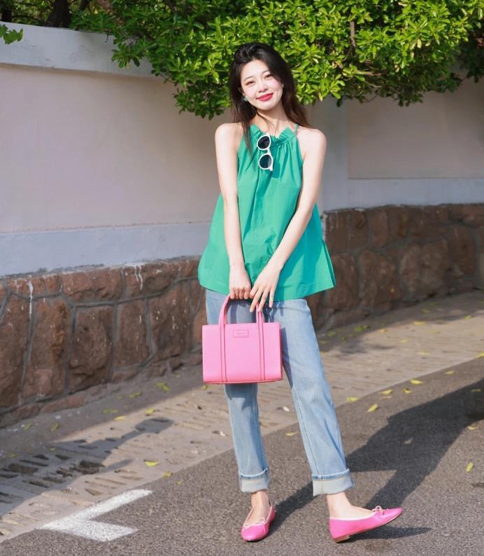 今年流行一整套夏季穿的衣服,今年流行的夏季衣服款式