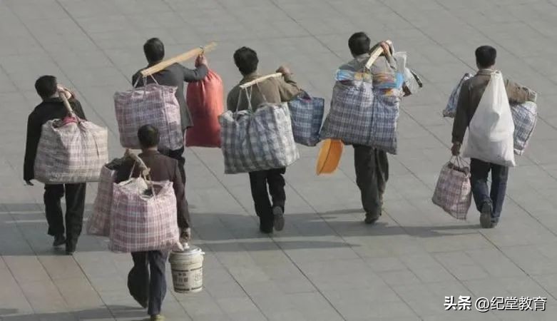 巴黎世家二手垃圾袋,巴黎世家新款包包垃圾袋