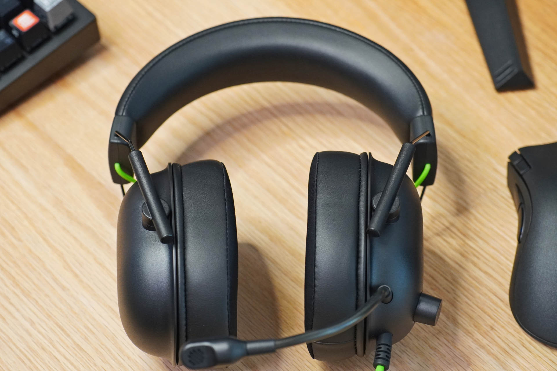 雷蛇旋风黑鲨v2耳麦配件,雷蛇旋风黑鲨v2x使用说明