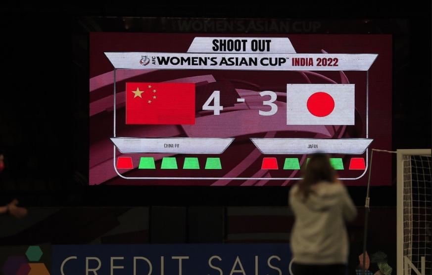 2022决赛中国女足令人泪奔瞬间,朝鲜女足获胜热泪盈眶