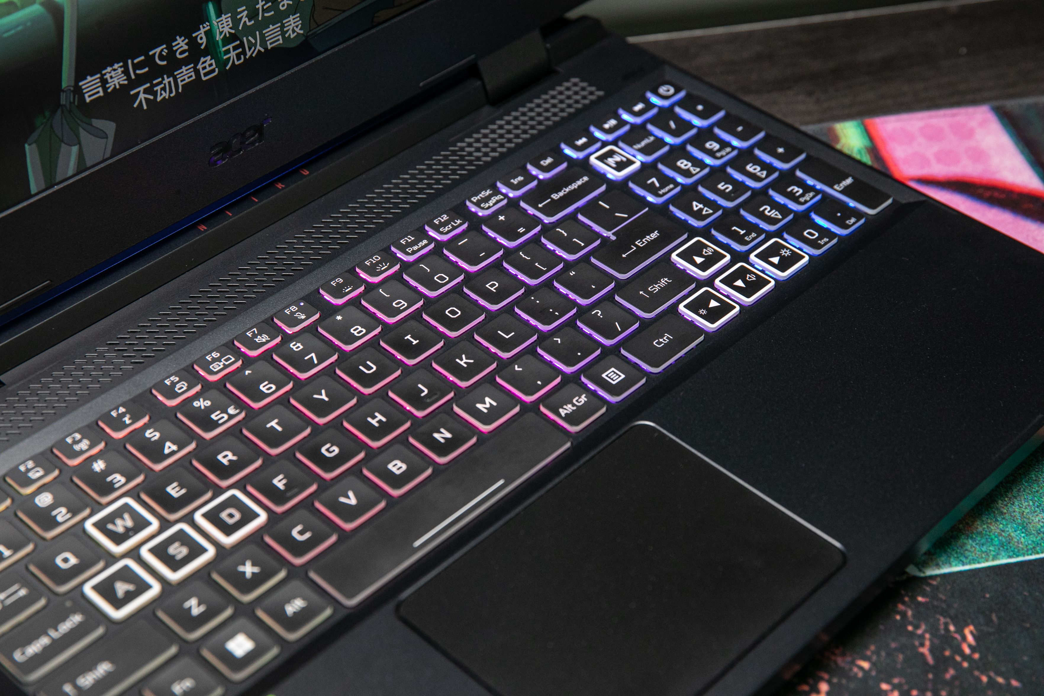 宏碁暗影骑士龙是矿本吗,宏碁笔记本暗影骑士擎与龙哪个好