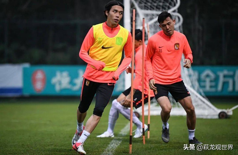 成都引J2前锋沧州引意乙中场！广州城迎回真核大连人迎来黑白双煞