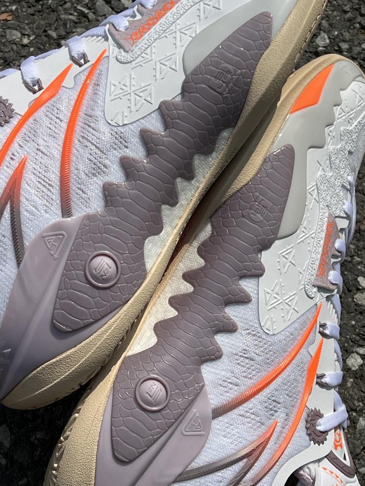 球鞋推荐2021年实战篮球鞋排行榜,突破速度型宽脚后卫球鞋推荐