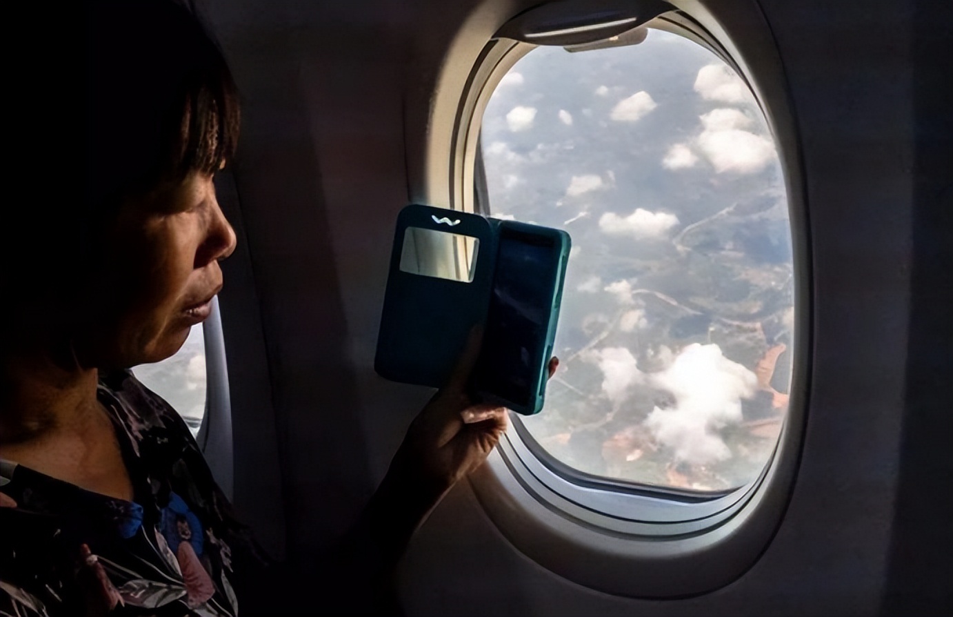 坐飞机有哪些免费服务,飞机上3项免费服务