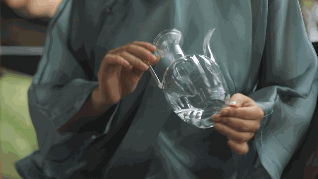 喝茶真的能让牙齿变黄吗,喝茶真的会让自己的牙齿变黄吗