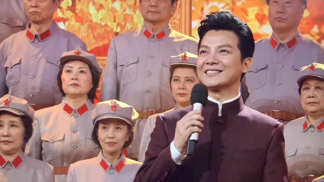 任鲁豫中央广播电视总台主持人,任鲁豫人民日报