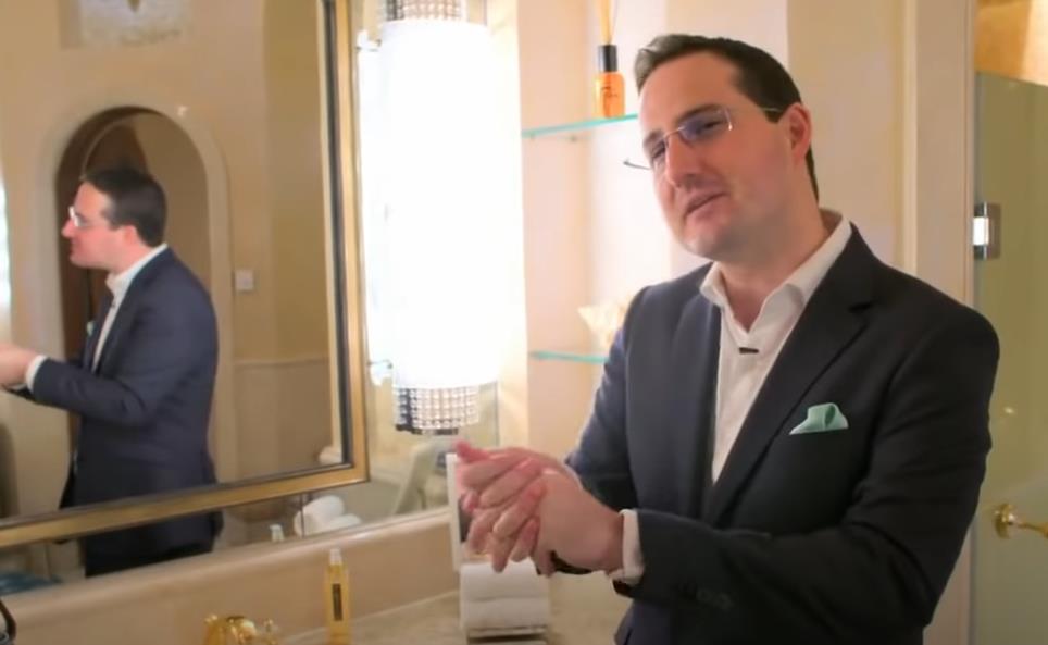 200万买辆车，6000万买块车牌！壕无人性的迪拜又让大开眼界了