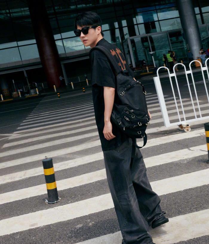 明星同款鞋平价好物,扒一扒明星同款鞋