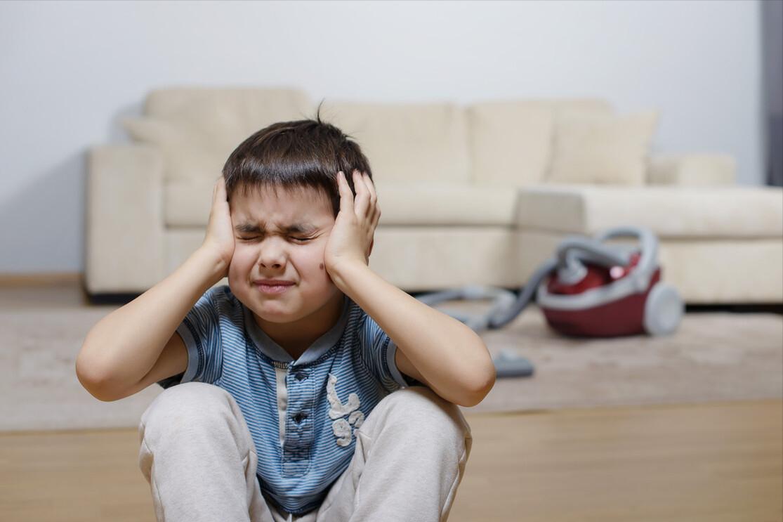 孩子一言不合就动手怎么教育,孩子一言不合就哭怎么教育