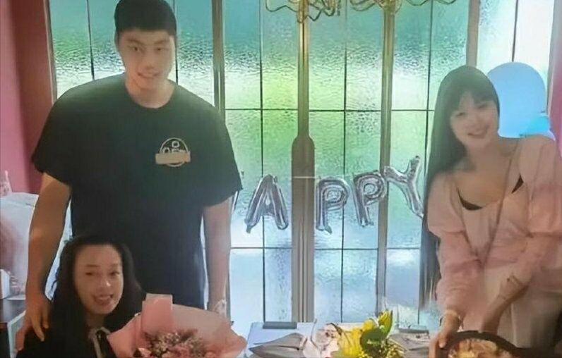 李月汝欧洲篮球集锦,篮球女明星李月汝