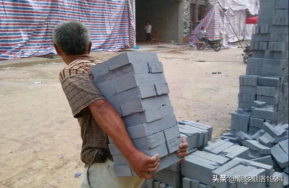 我有个残疾哥哥,爸妈让我出钱给侄子买房,我偷偷做了个决定