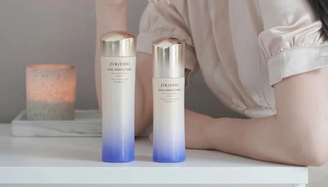 资生堂悦薇水乳还是海蓝之谜好用,资生堂和海蓝之谜水乳哪个好