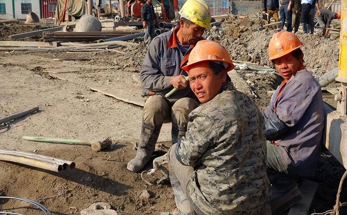 拾荒男子梦到一等奖数字，花18年写出彩票秘籍，直言：能赚800亿