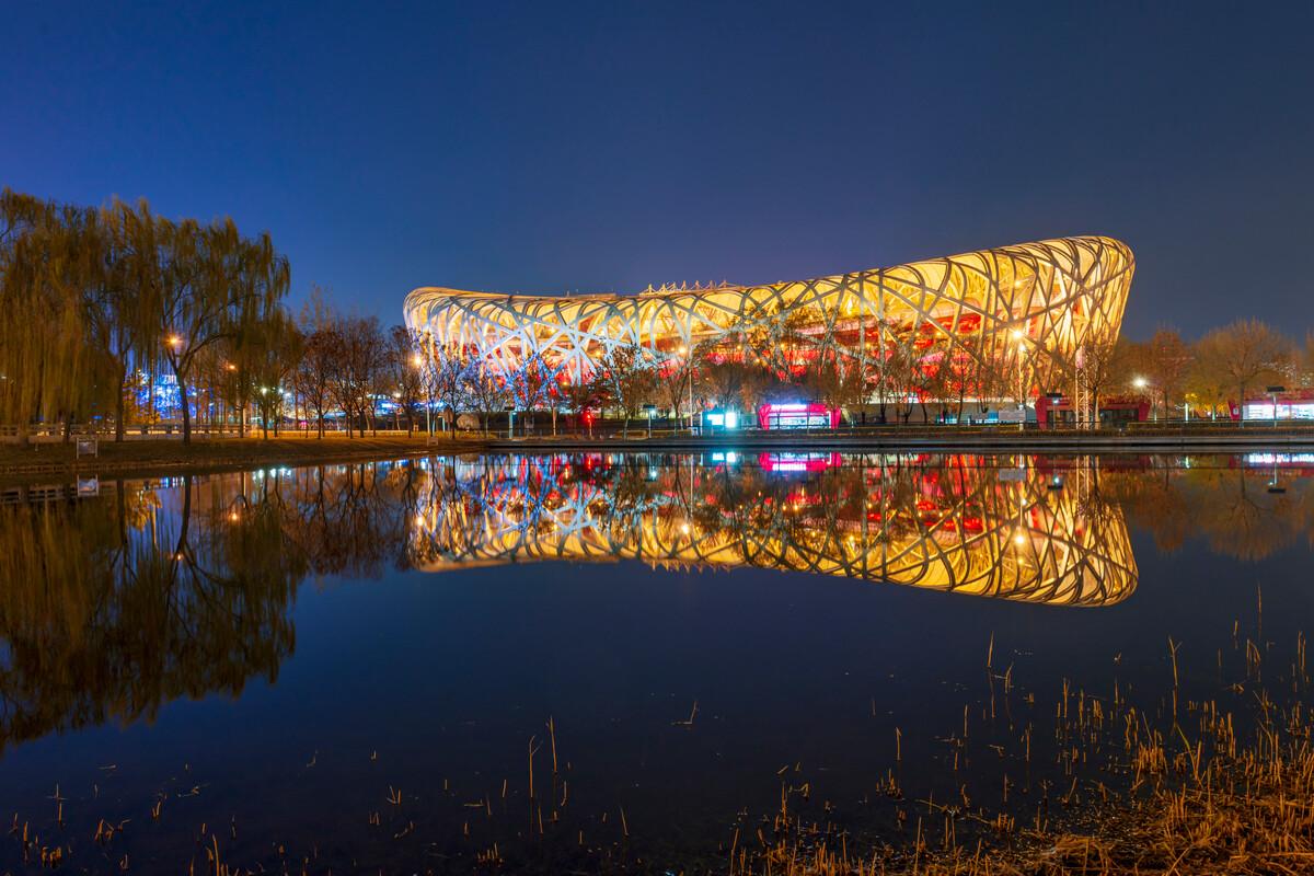 鸟巢耗资,耗资43亿建的鸟巢