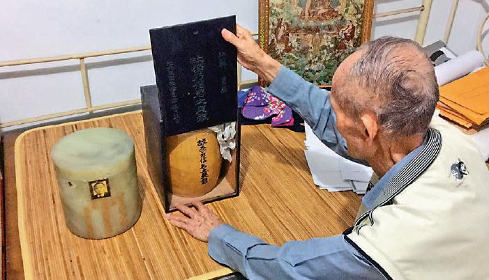 海关查获血液样品带病毒,海关发现行李异象