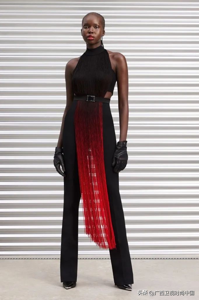 2019春款机车皮衣搭配图,小个子秋冬机车皮衣穿搭