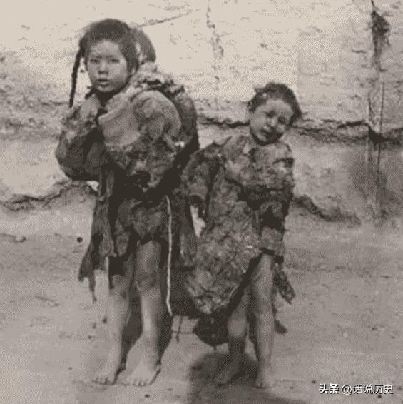 日本侵华施暴照：图6日军随军记者镜头里面的苏州姑娘,2