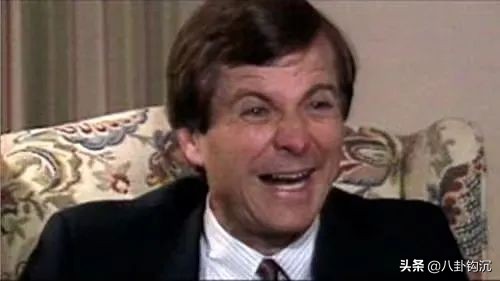 他打造了美国政治史最脏竞选,却被命运掐断了脖子