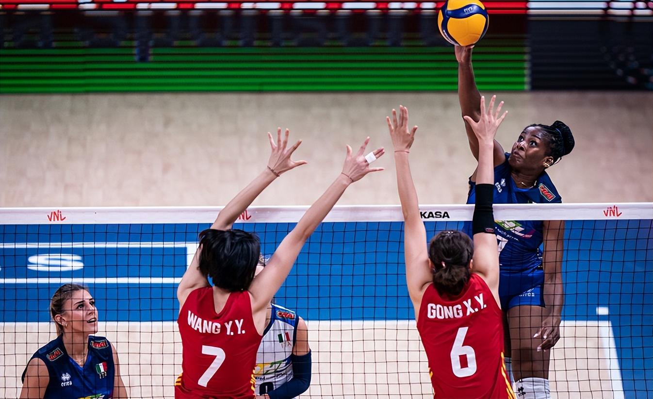 无缘四强!中国女排1-3不敌意大利,被淘汰出局,结束世联赛之旅