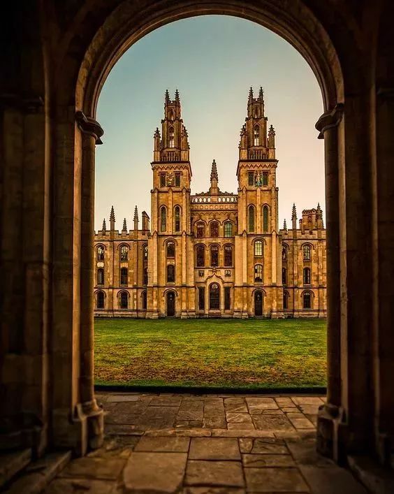 看世界最美大学的样子,全球最美大学