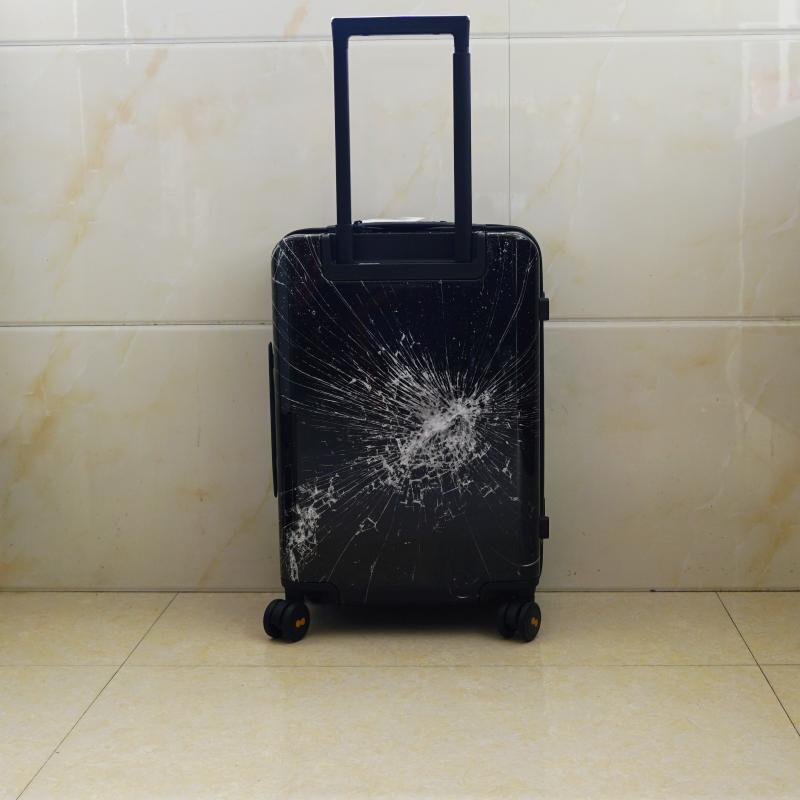 地平线八号行李箱周杰伦代言的吗,地平线行李箱周董