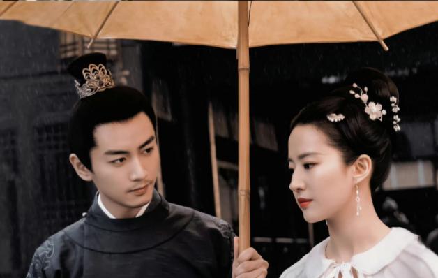 《梦华录》挺多算是古偶的天花板，与《知否》相比仍是略逊一筹