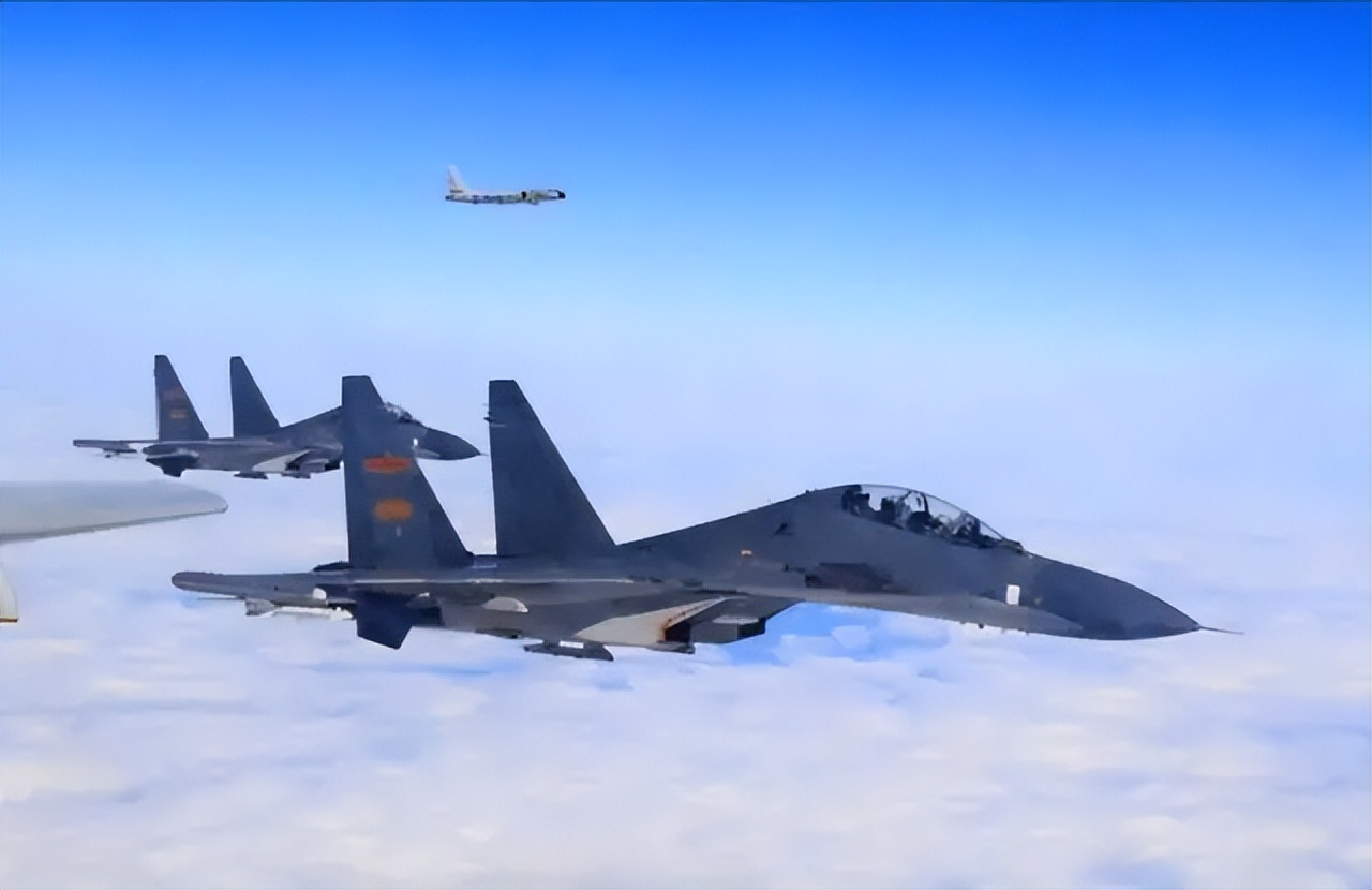 美国打日本双方损失兵力对比,美国与日本的夺岛战争