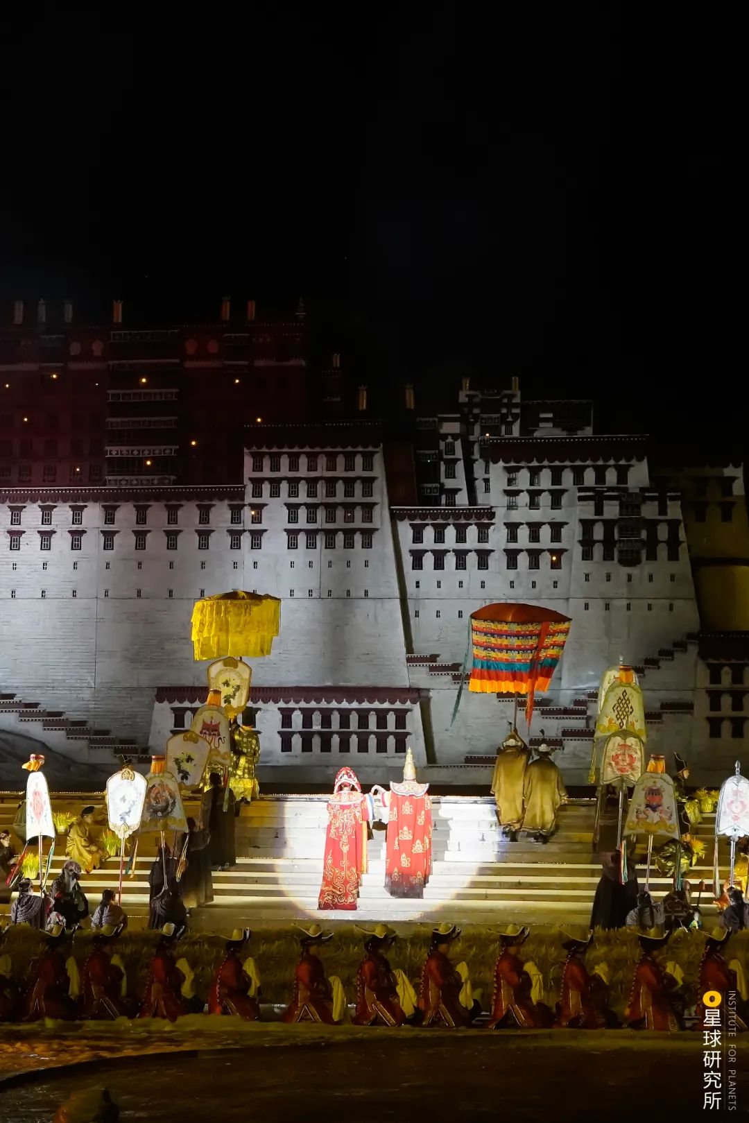 布达拉宫进去可以看到什么,布达拉宫夏天能看见雪山吗